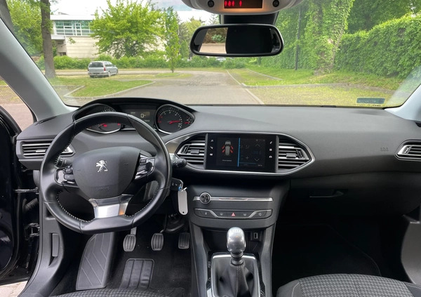 Peugeot 308 cena 42000 przebieg: 153613, rok produkcji 2018 z Stargard małe 67